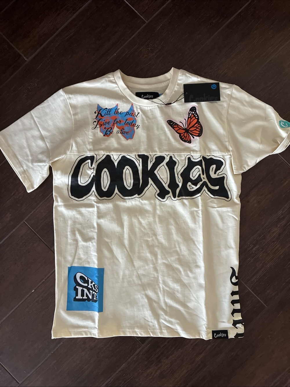 Brand New with tags. Cookies heavy weight Tshirt. Men’s small